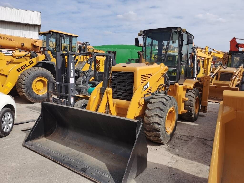 JCB 3 CX - Tractopelle: photos 2 JCB 3 CX - Tractopelle: photos 2