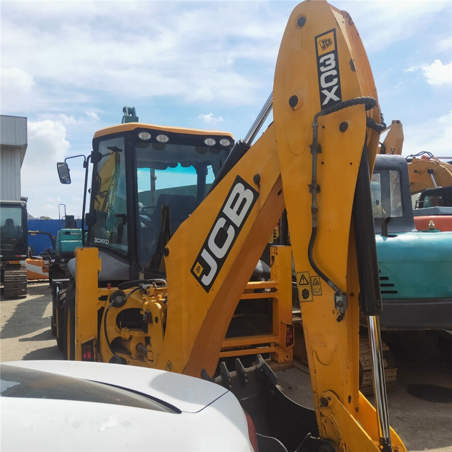 JCB 3CX - Tractopelle: photos 2 JCB 3CX - Tractopelle: photos 2