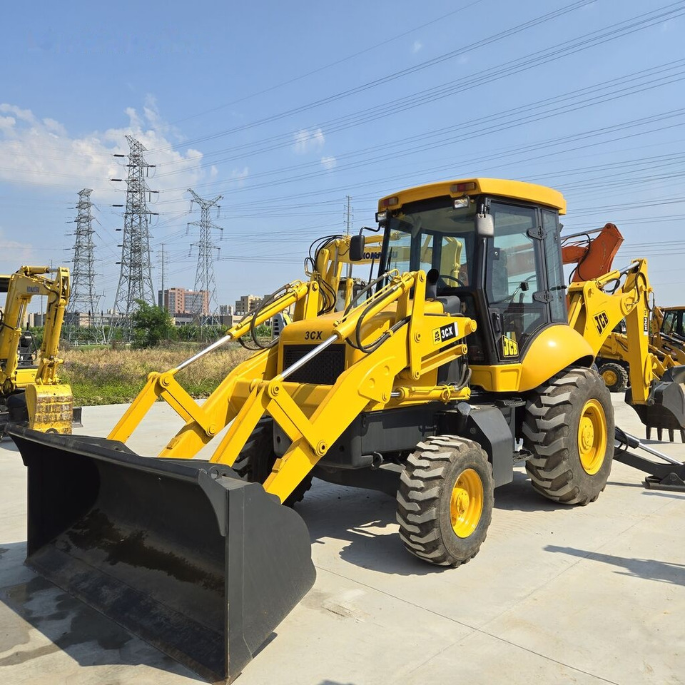 JCB 3CX - Tractopelle: photos 2 JCB 3CX - Tractopelle: photos 2