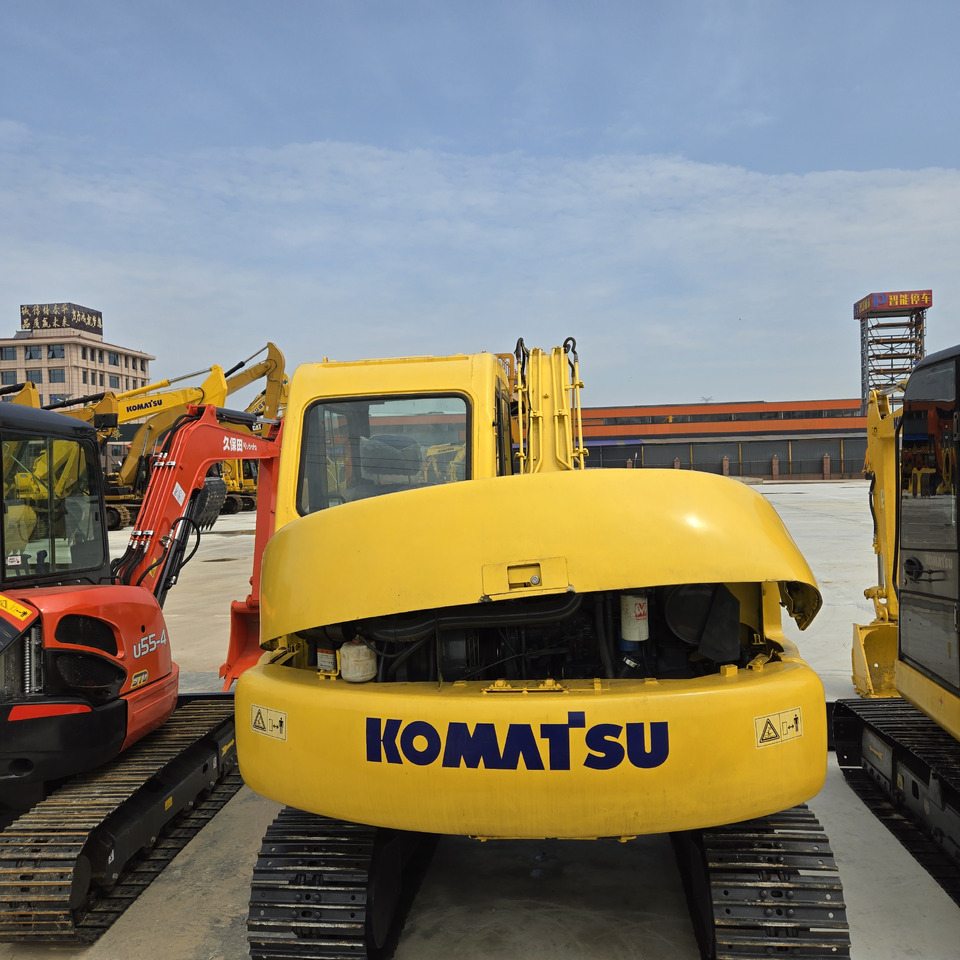 KOMATSU PC60 - Mini pelle: photos 3 KOMATSU PC60 - Mini pelle: photos 3