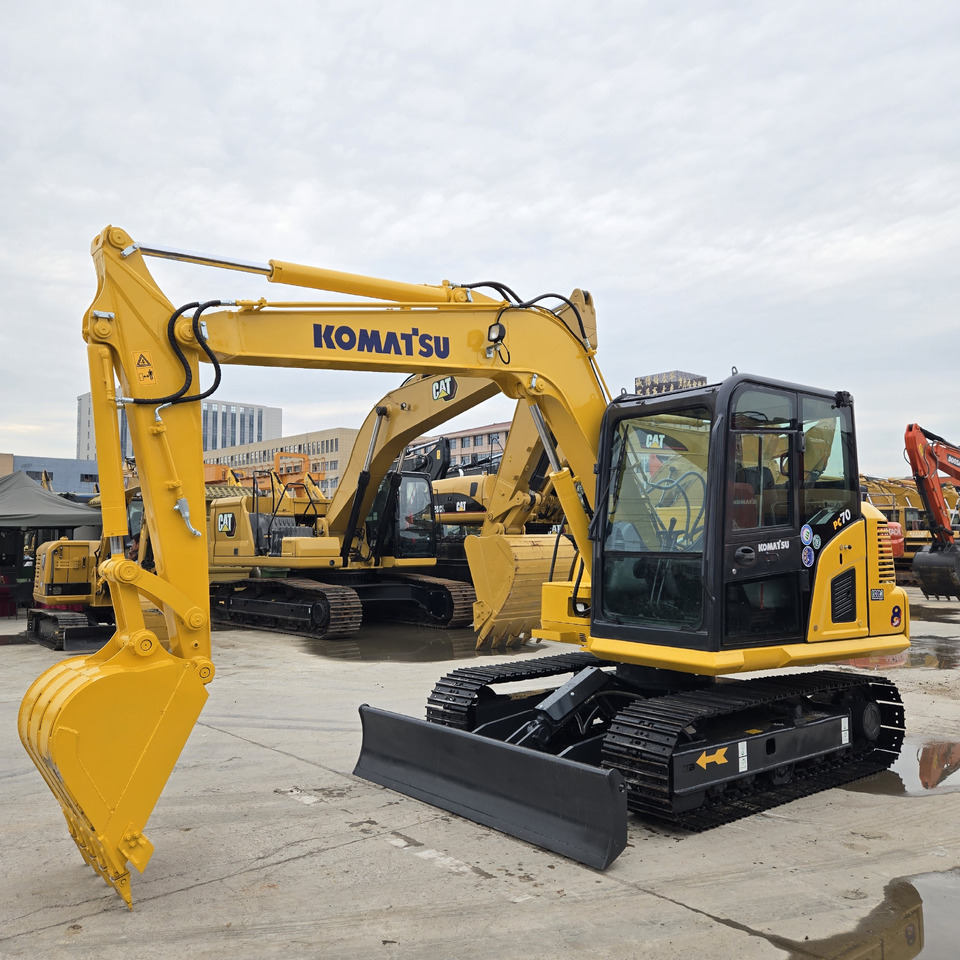 KOMATSU PC70-8 - Mini pelle: photos 5 KOMATSU PC70-8 - Mini pelle: photos 5