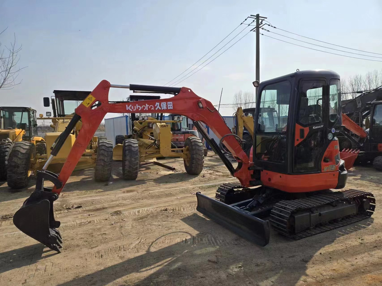 KUBOTA U35 - Mini pelle: photos 1 KUBOTA U35 - Mini pelle: photos 1