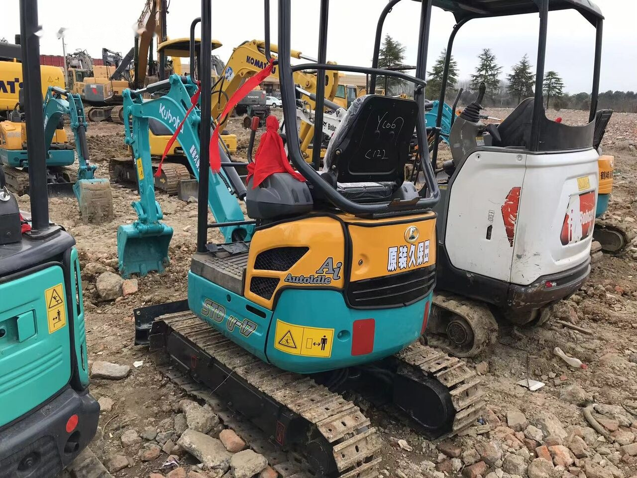 Kubota U17 - Mini pelle: photos 3 Kubota U17 - Mini pelle: photos 3