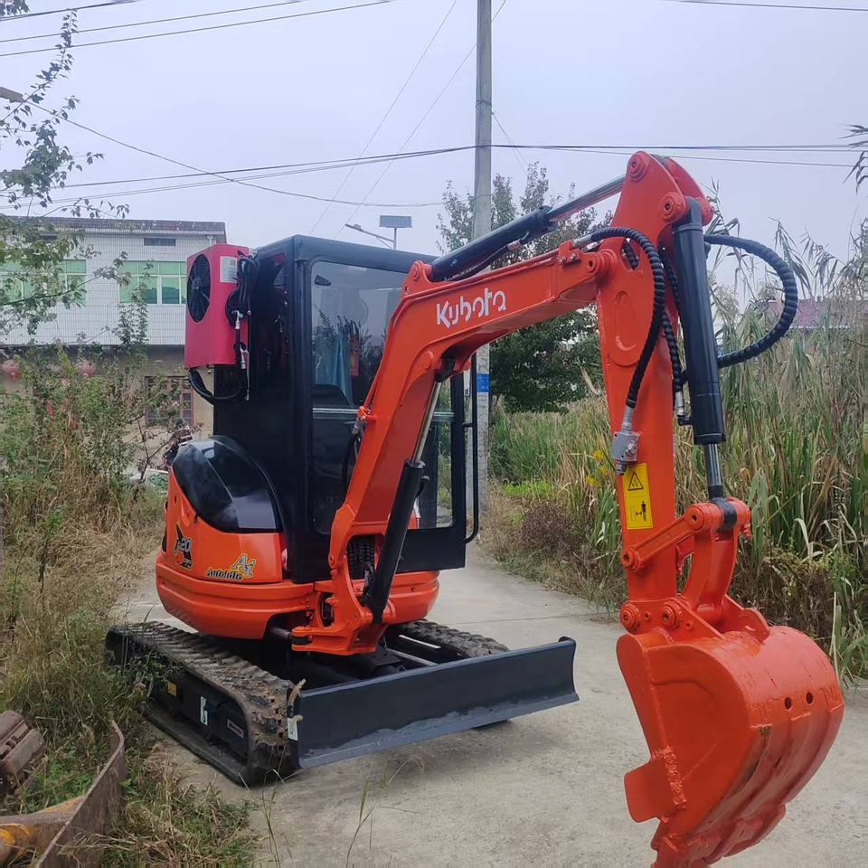 Kubota U20 - Mini pelle: photos 1 Kubota U20 - Mini pelle: photos 1
