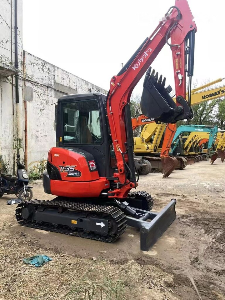 Kubota U35 - Mini pelle: photos 1 Kubota U35 - Mini pelle: photos 1
