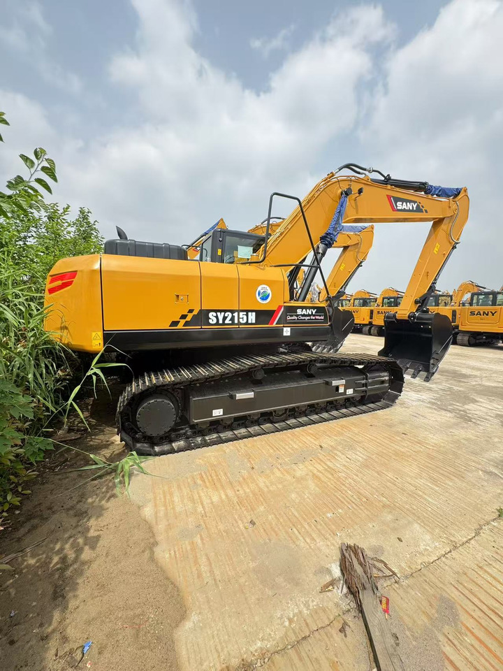 SANY SY215H - Pelle sur chenille: photos 1 SANY SY215H - Pelle sur chenille: photos 1