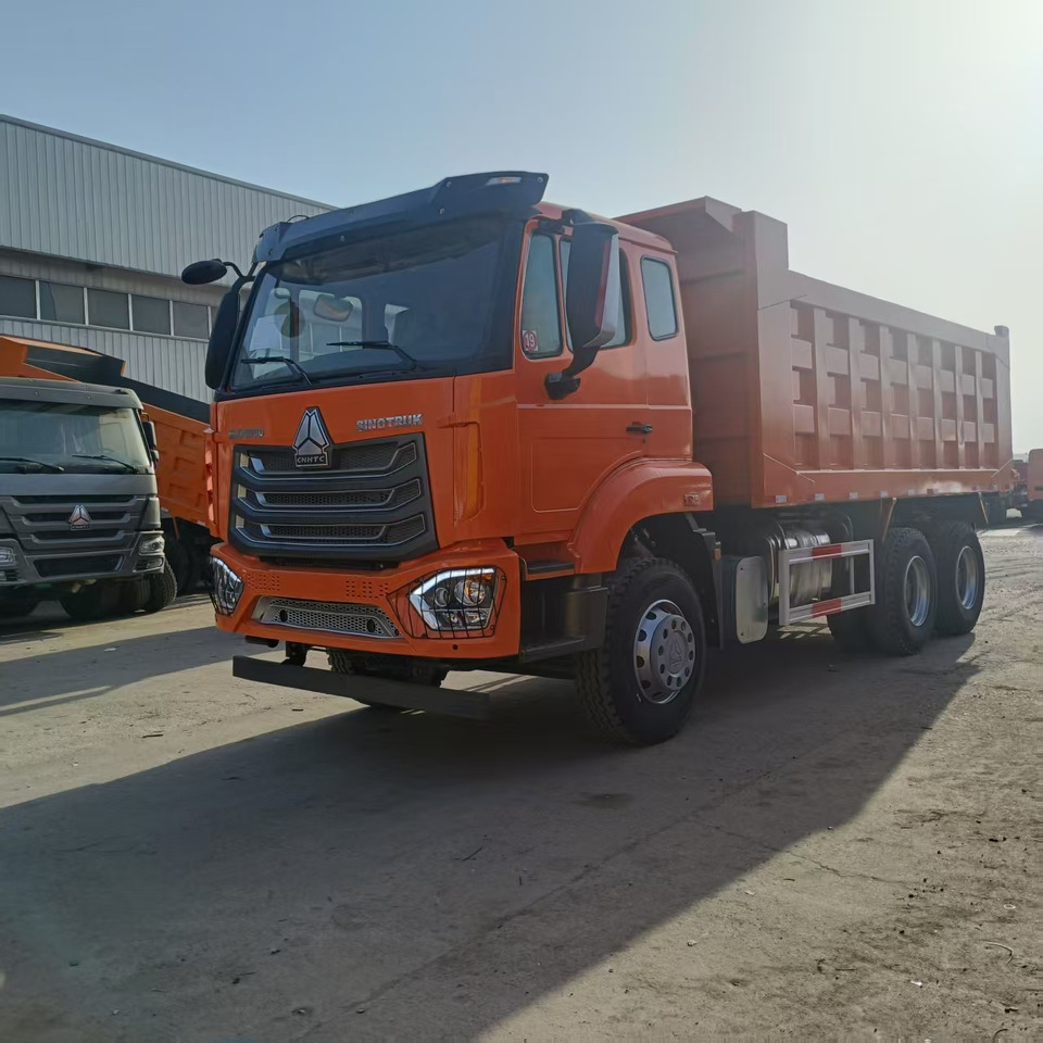 SINOTRUK HOHAN 6x4 - Camion benne: photos 2 SINOTRUK HOHAN 6x4 - Camion benne: photos 2