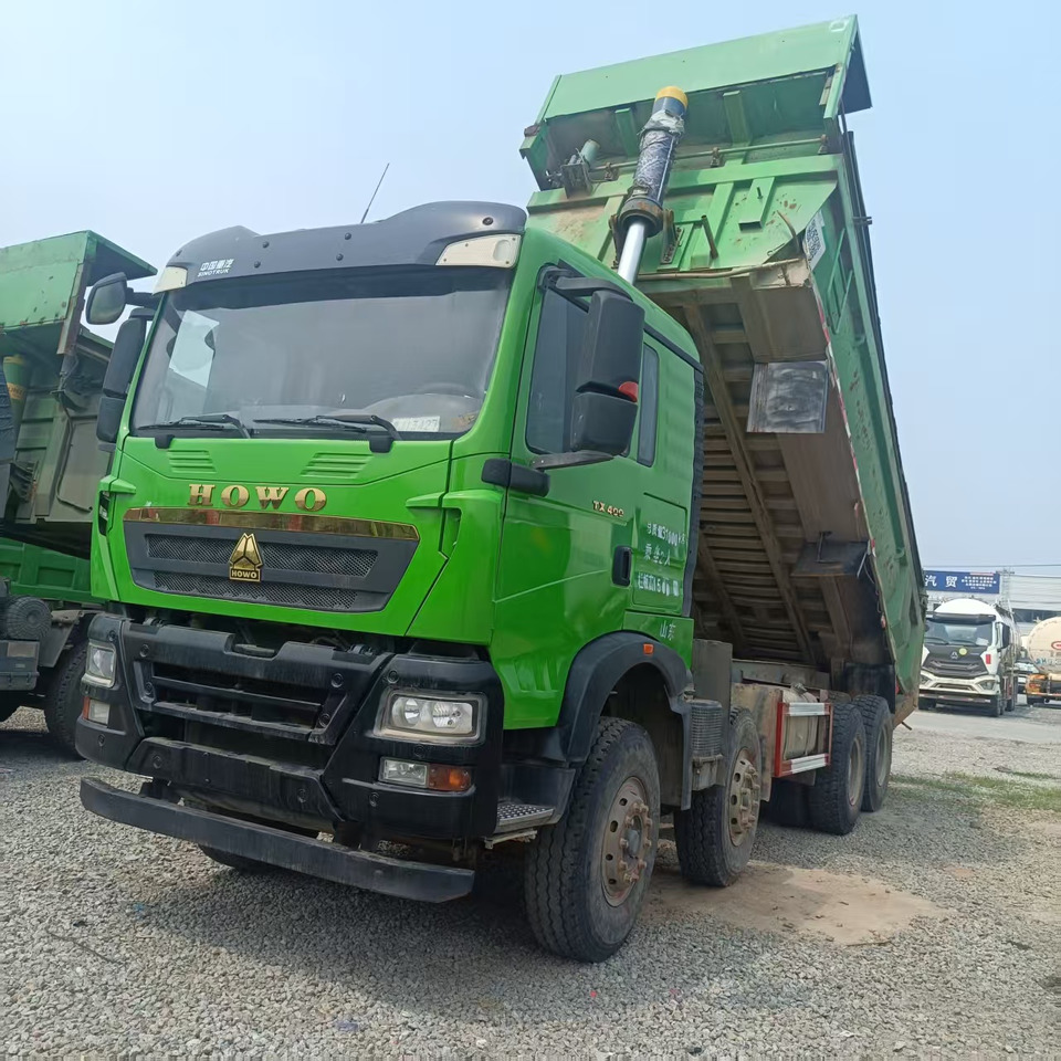 SINOTRUK HOWO - Camion benne: photos 1 SINOTRUK HOWO - Camion benne: photos 1