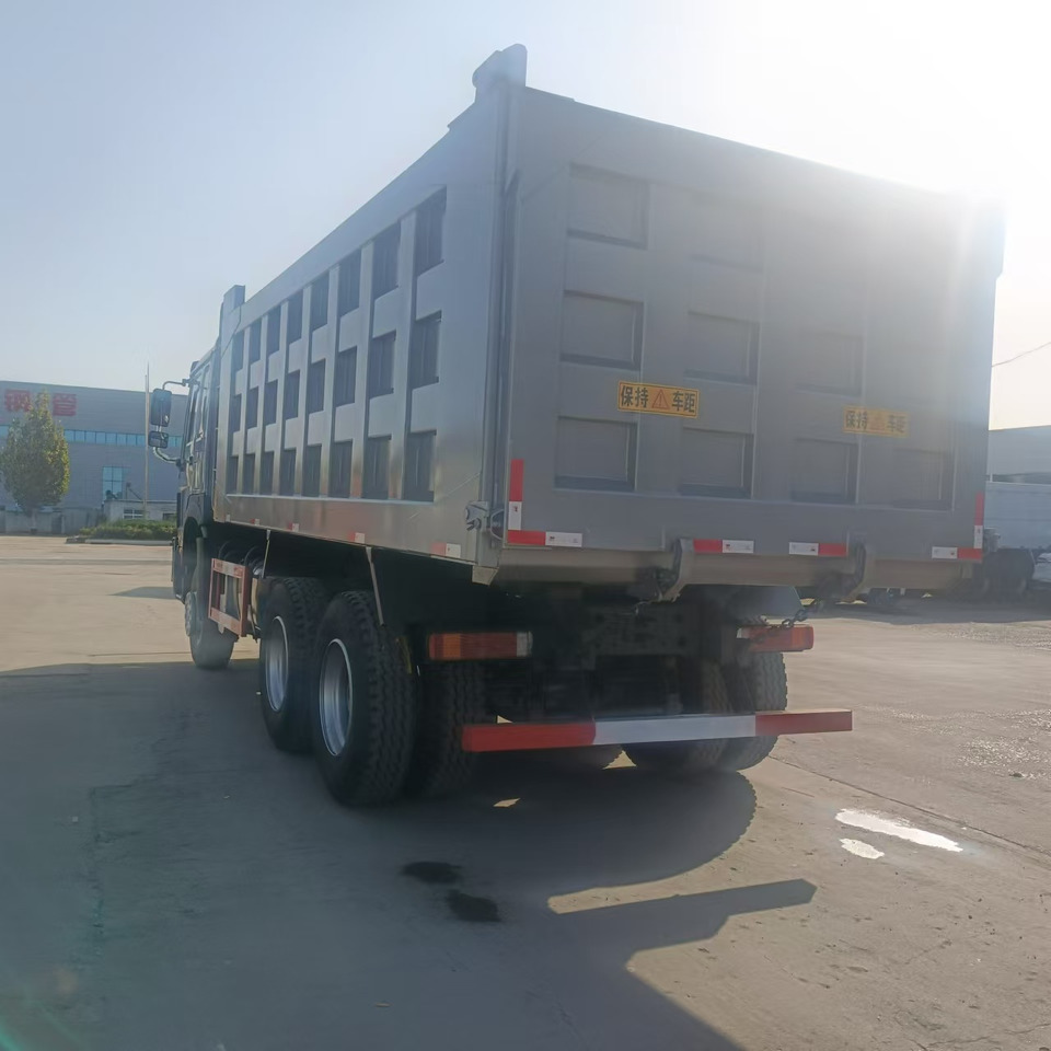 Camion benne SINOTRUK HOWO: photos 10