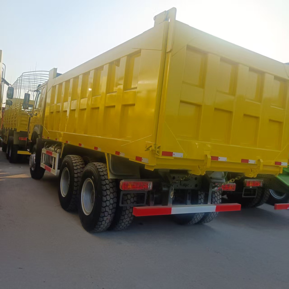 SINOTRUK HOWO - Camion benne: photos 4 SINOTRUK HOWO - Camion benne: photos 4