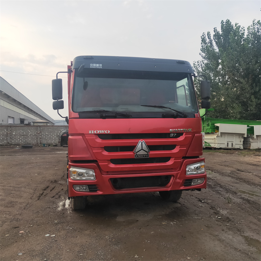 SINOTRUK HOWO - Camion benne: photos 5 SINOTRUK HOWO - Camion benne: photos 5