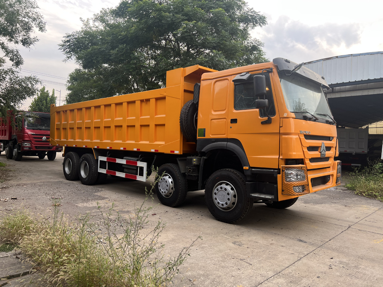 SINOTRUK Howo - Camion benne: photos 4 SINOTRUK Howo - Camion benne: photos 4