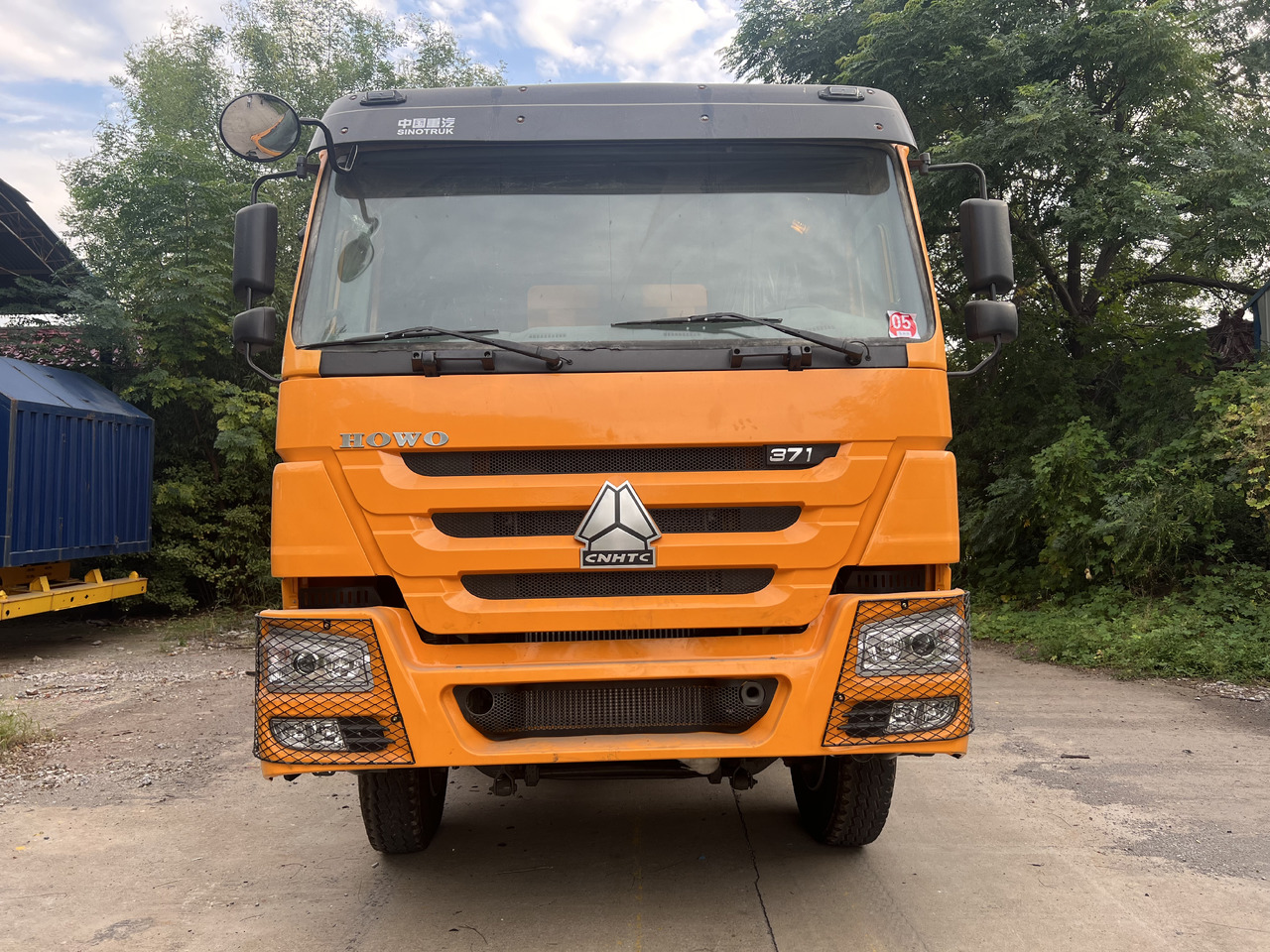 SINOTRUK Howo - Camion benne: photos 1 SINOTRUK Howo - Camion benne: photos 1