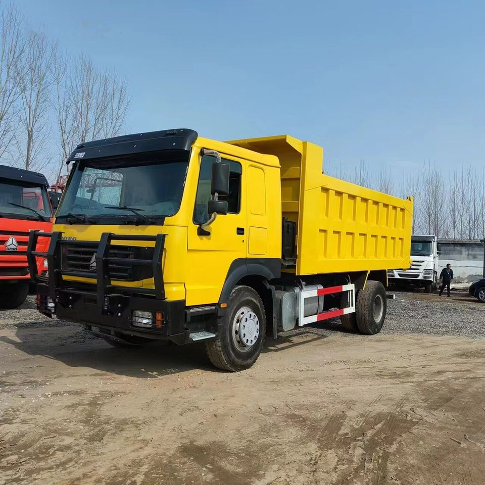 Camion benne Sinotruk Howo: photos 10