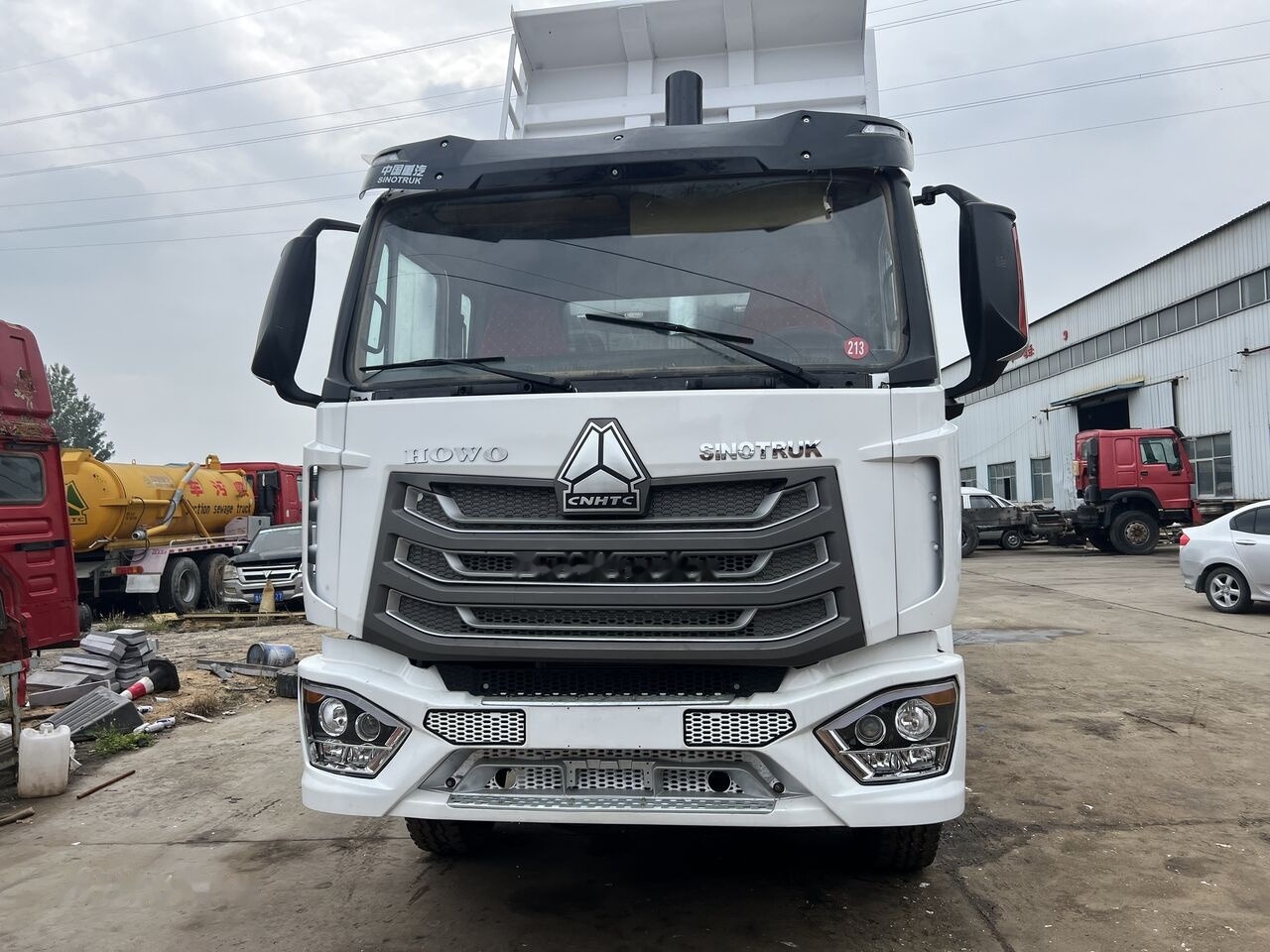 Camion benne Sinotruk Howo: photos 7