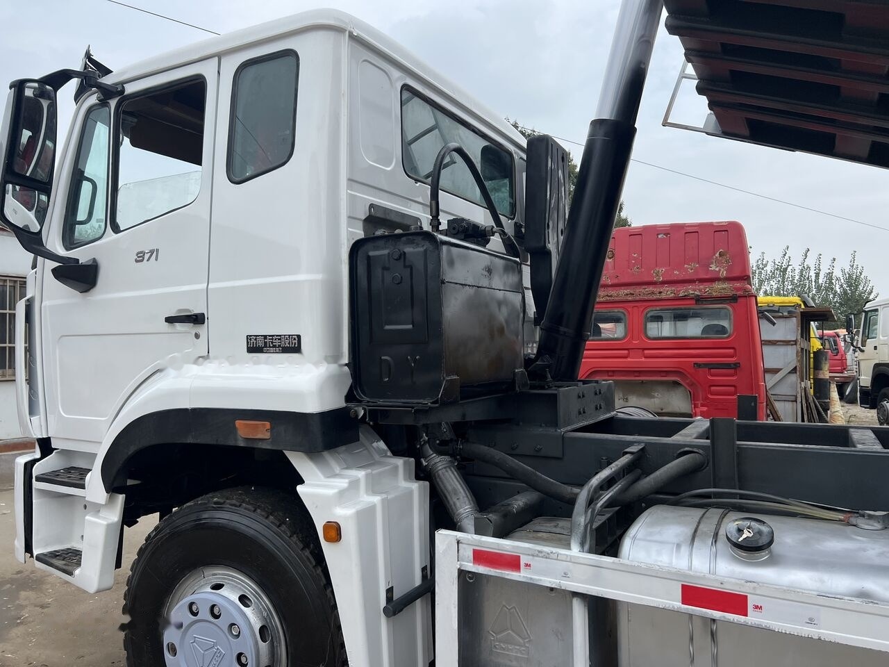 Camion benne Sinotruk Howo: photos 8