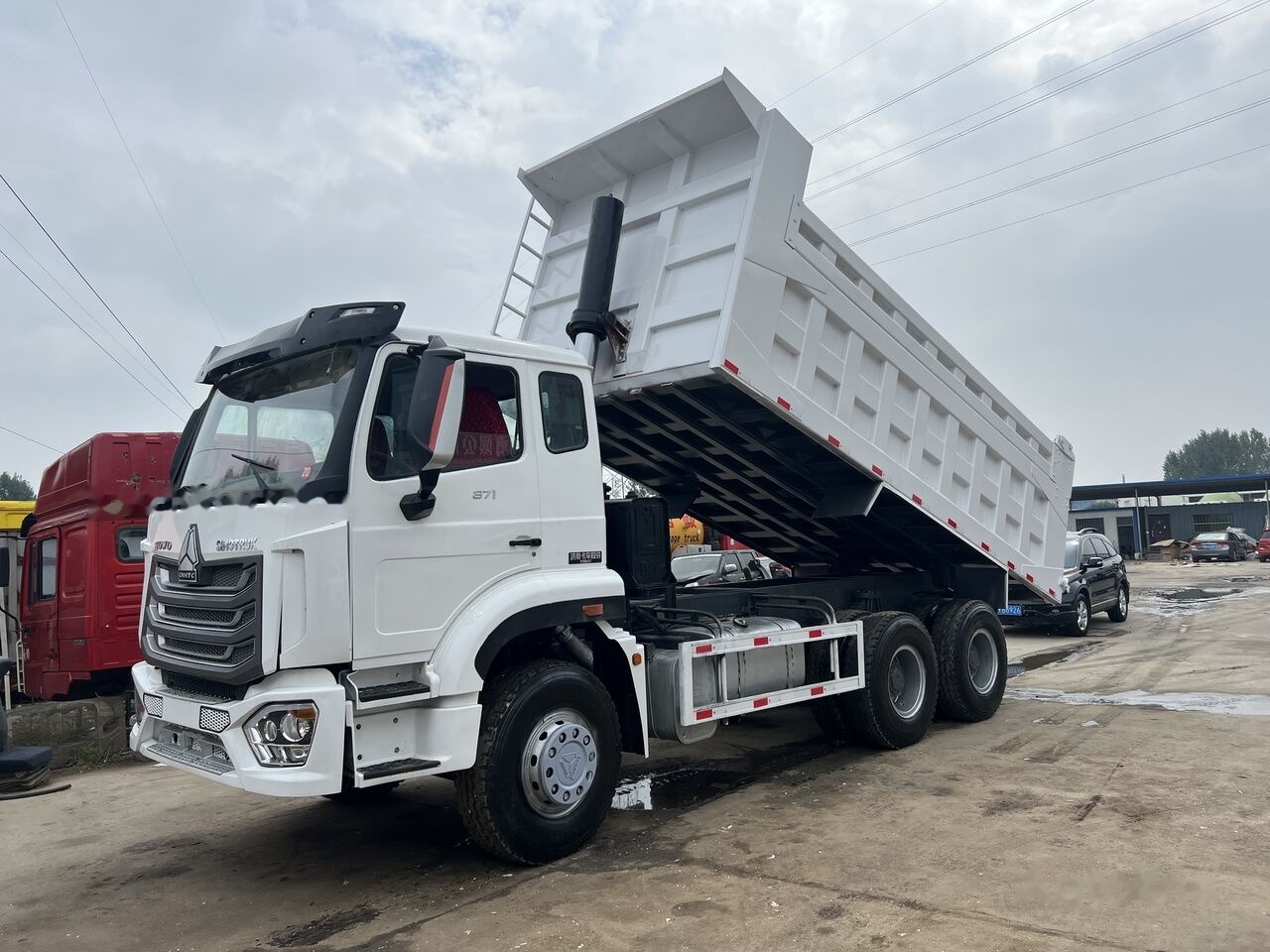 Sinotruk Howo - Camion benne: photos 3 Sinotruk Howo - Camion benne: photos 3
