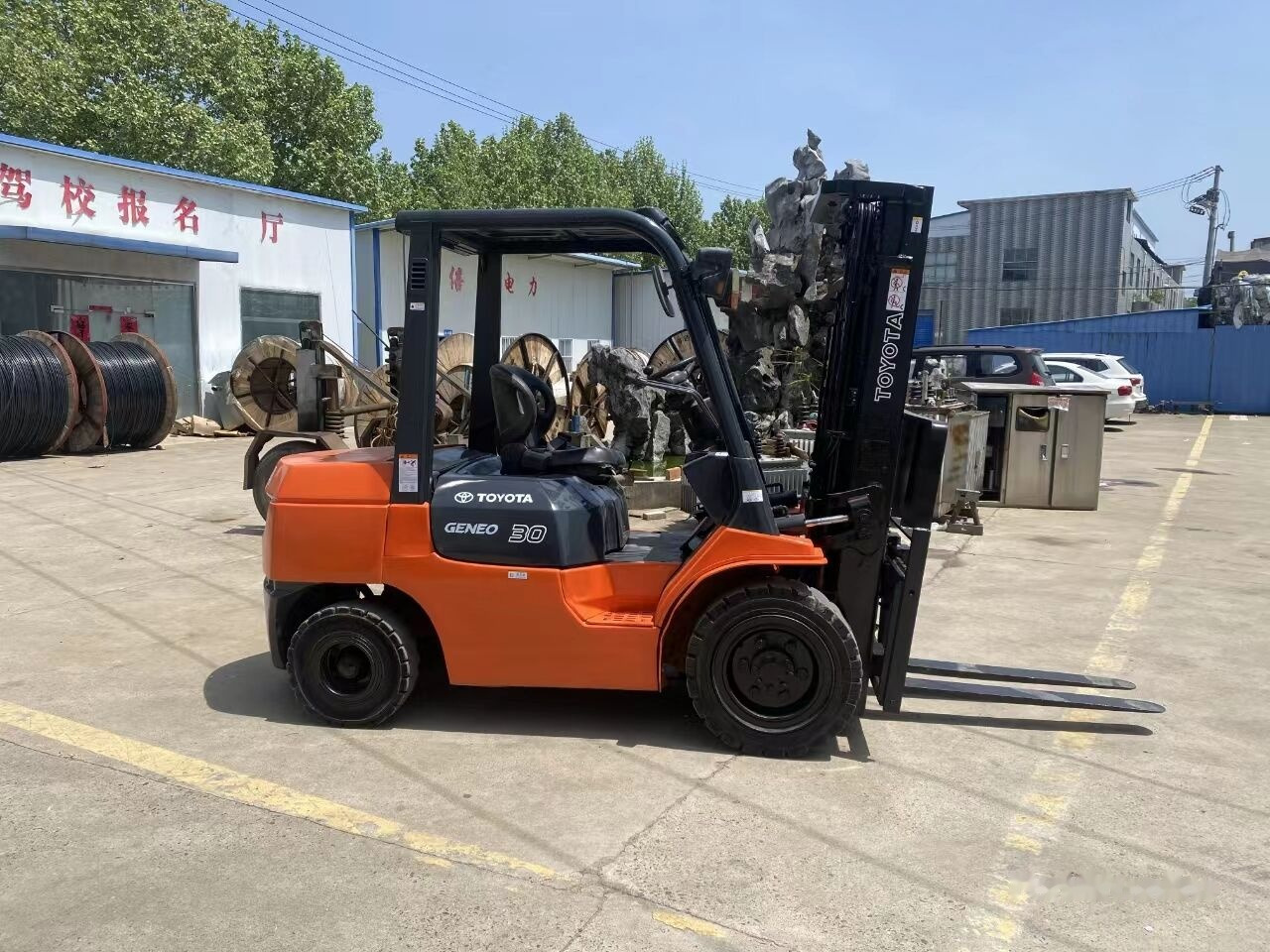 Toyota FD30 - Chariot élévateur diesel: photos 5 Toyota FD30 - Chariot élévateur diesel: photos 5