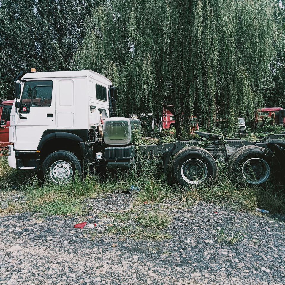 SINOTRUK HOWO - Tracteur routier: photos 3 SINOTRUK HOWO - Tracteur routier: photos 3