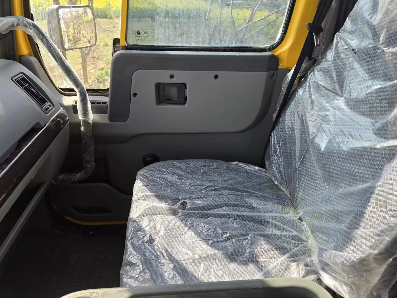 SINOTRUK HOWO - Tracteur routier: photos 2 SINOTRUK HOWO - Tracteur routier: photos 2