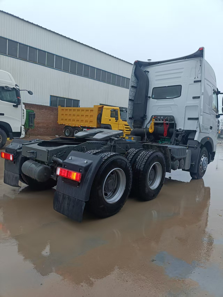 SINOTRUK HOWO - Tracteur routier: photos 3 SINOTRUK HOWO - Tracteur routier: photos 3