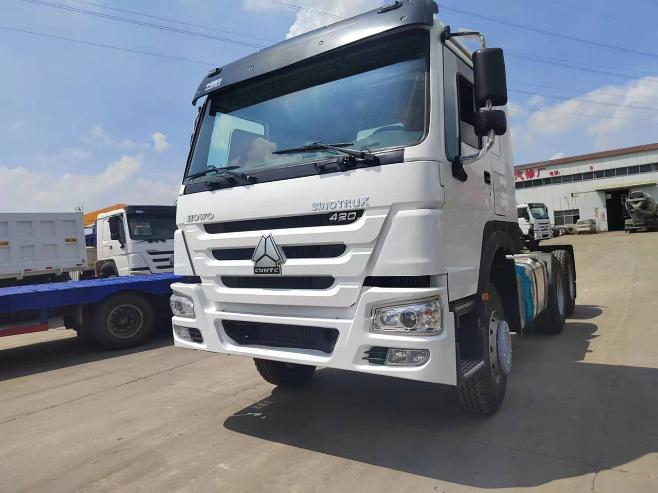 SINOTRUK HOWO trailer head - Tracteur routier: photos 1 SINOTRUK HOWO trailer head - Tracteur routier: photos 1