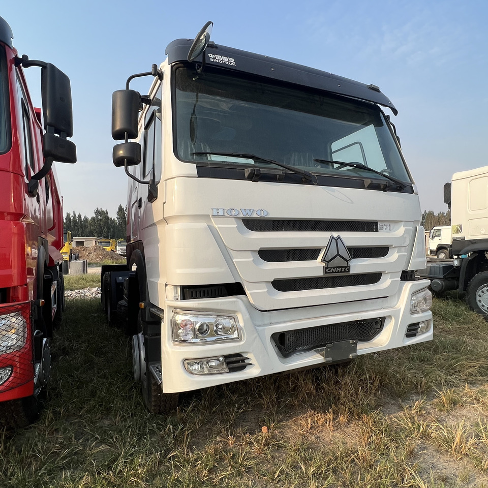 SINOTRUK HOWO tralier head - Tracteur routier: photos 4 SINOTRUK HOWO tralier head - Tracteur routier: photos 4