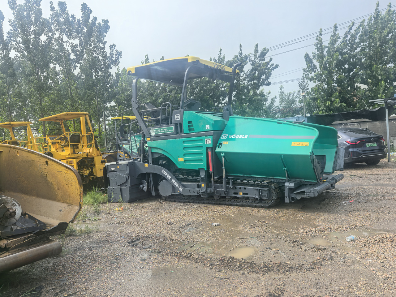 VOGELE 1880-3L - Finisseur: photos 1 VOGELE 1880-3L - Finisseur: photos 1