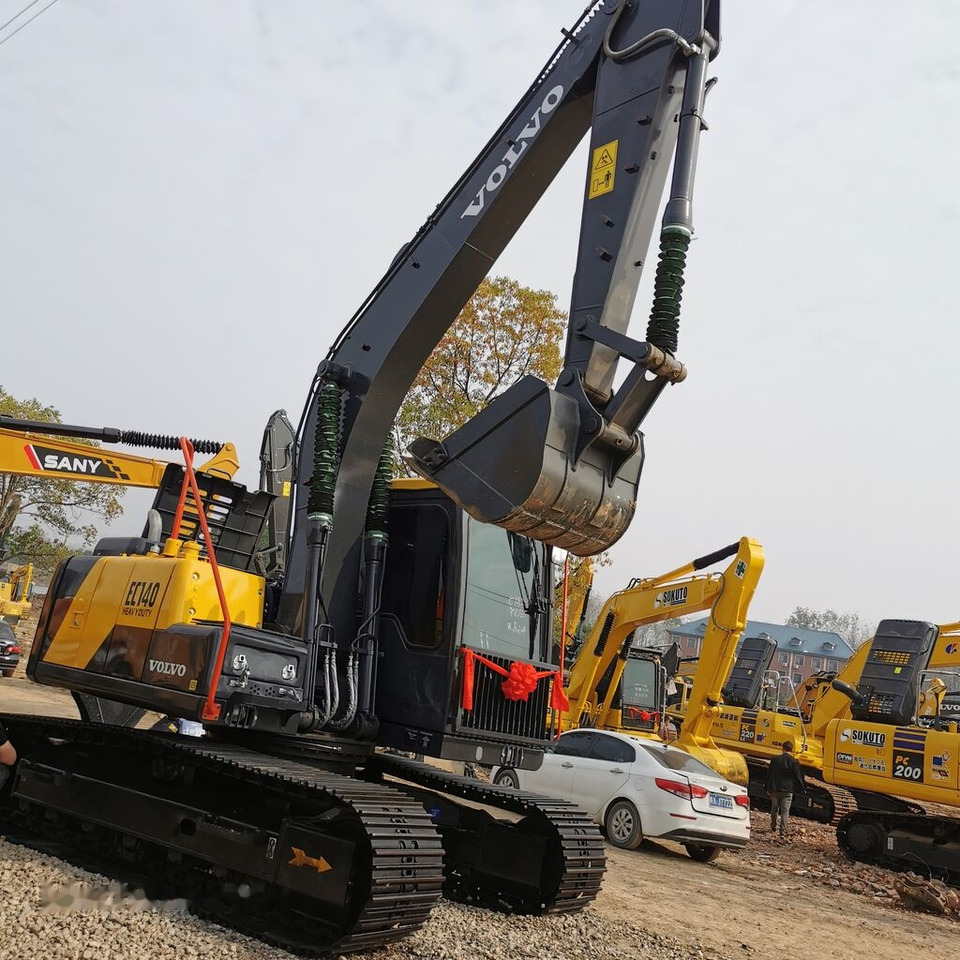 Volvo EC140 - Pelle sur chenille: photos 3 Volvo EC140 - Pelle sur chenille: photos 3