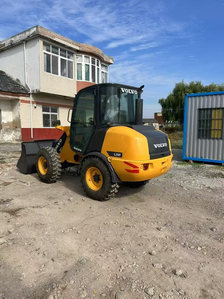 Volvo L20F - Chargeuse sur pneus: photos 2 Volvo L20F - Chargeuse sur pneus: photos 2