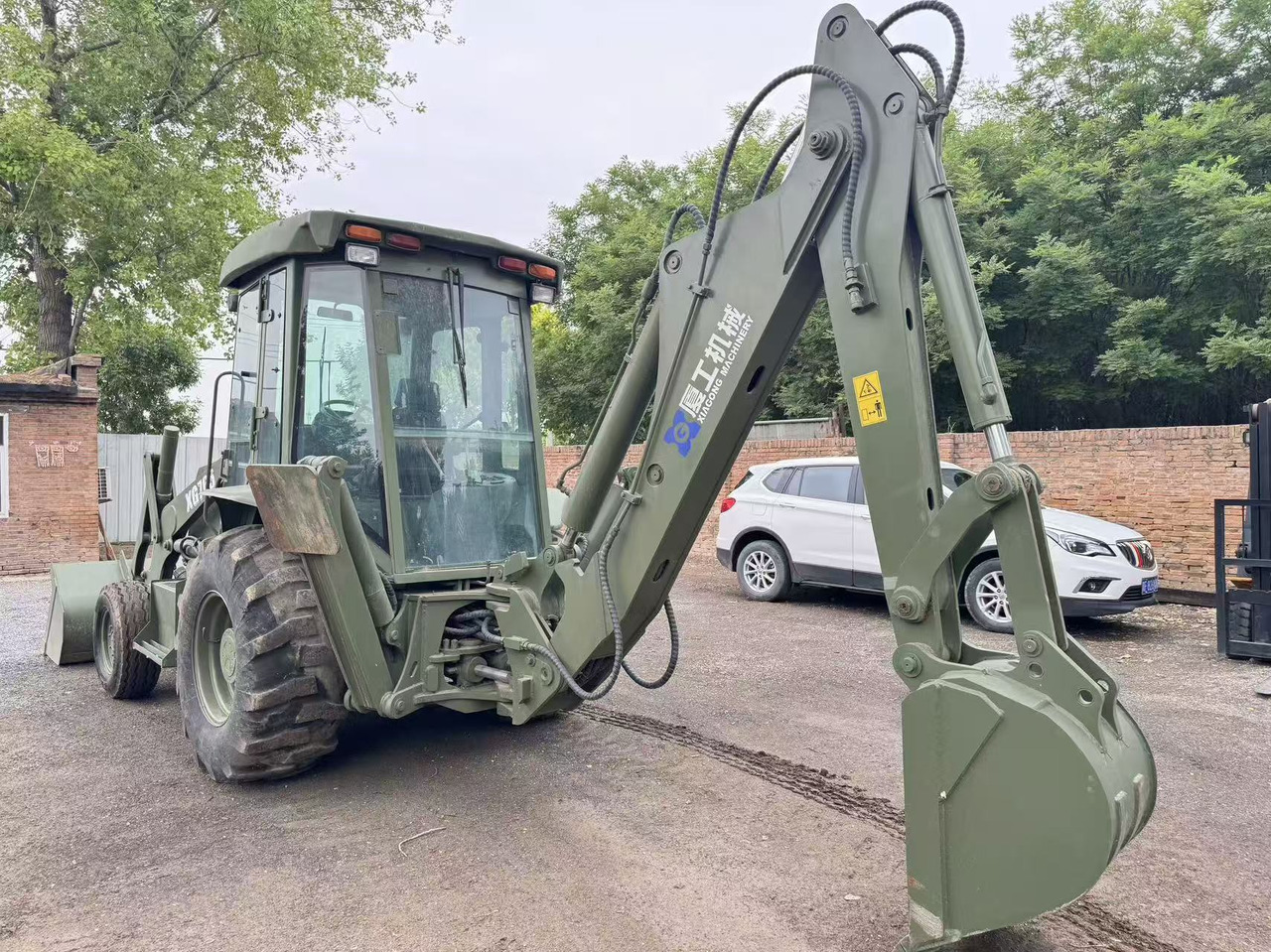 Tractopelle XIAGONG XG765: photos 6