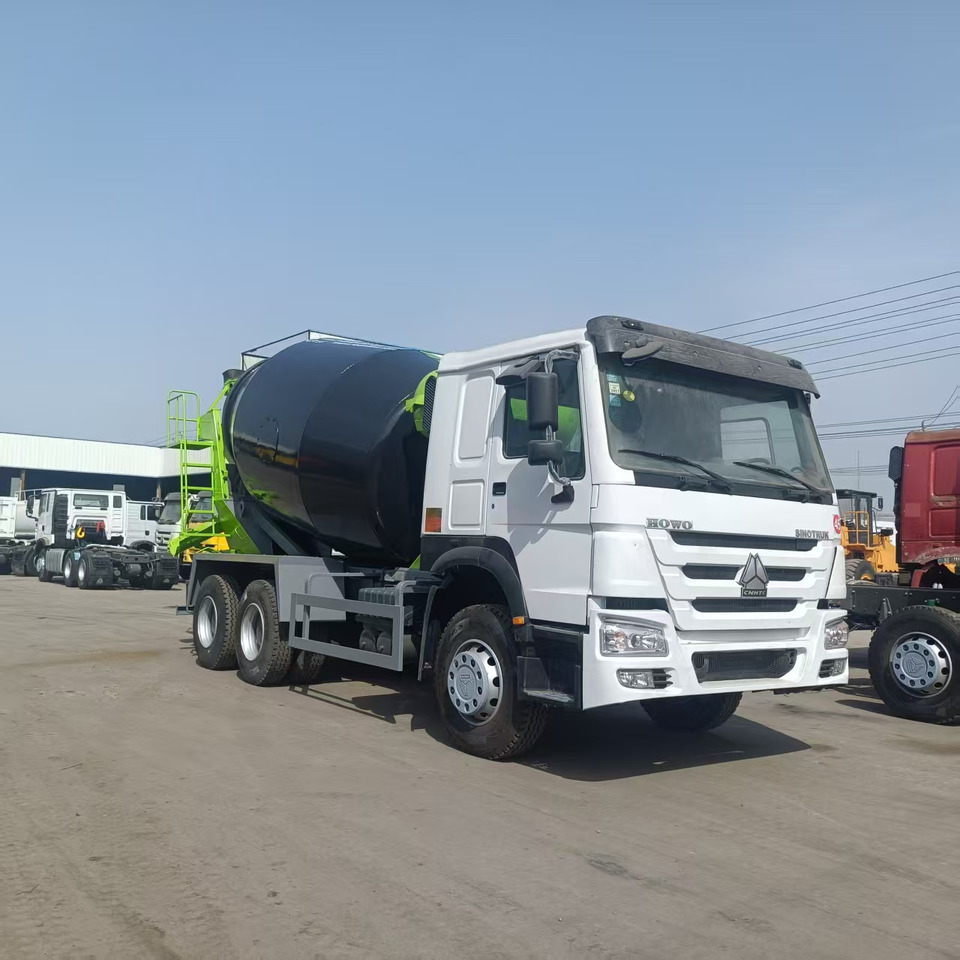 ZOOMLION 10 m³ Mixer Truck - Camion malaxeur: photos 2 ZOOMLION 10 m³ Mixer Truck - Camion malaxeur: photos 2