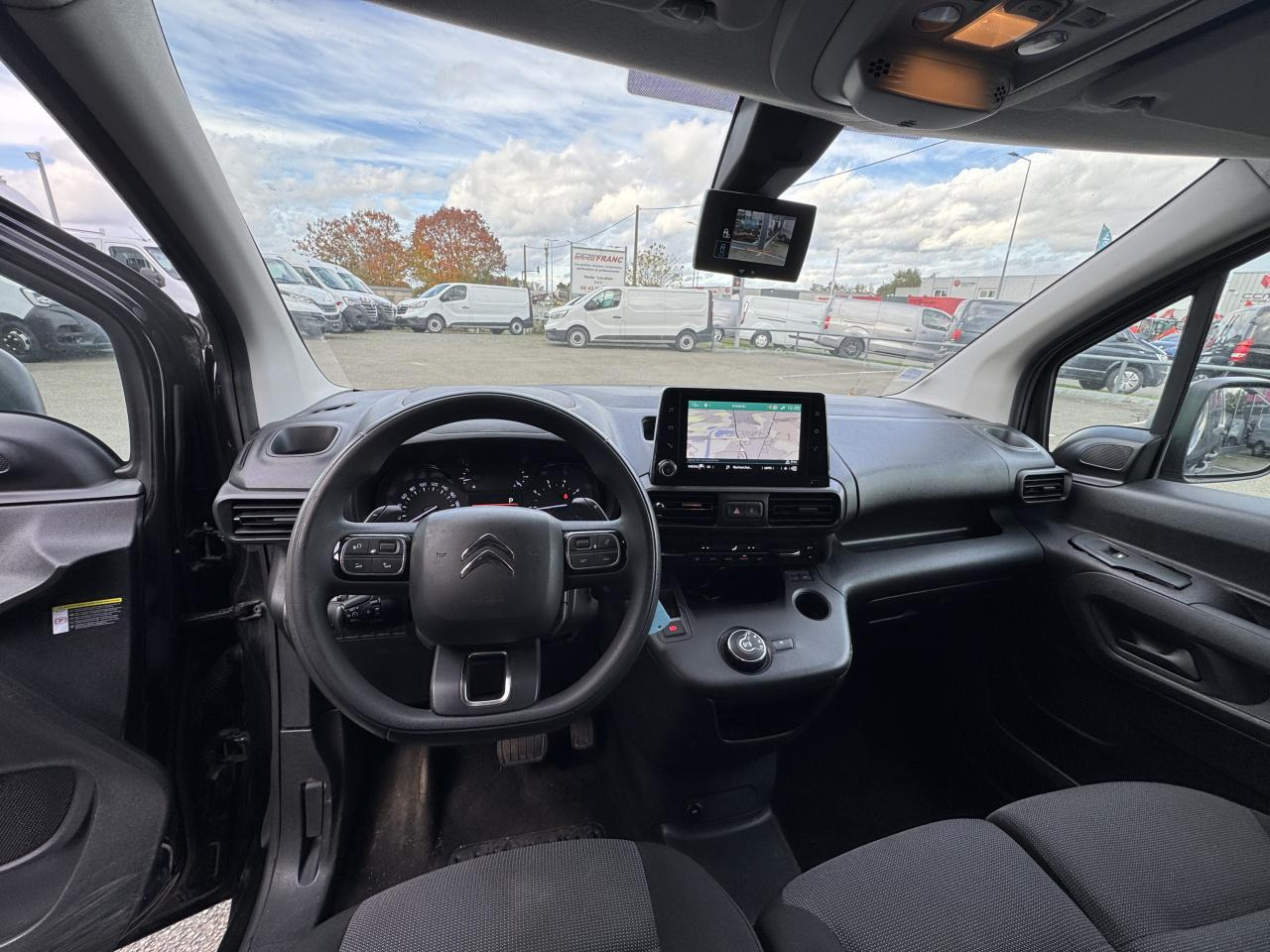 CITROEN Berlingo 1.5 BlueHDi S&S - 130 - BV EAT8  III FOURGON Fourgon M Driver 650 kg PHASE 1 - Fourgon utilitaire: photos 3 CITROEN Berlingo 1.5 BlueHDi S&S - 130 - BV EAT8  III FOURGON Fourgon M Driver 650 kg PHASE 1 - Fourgon utilitaire: photos 3