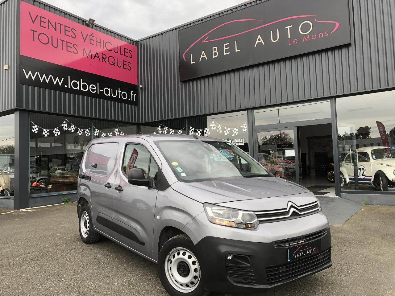 CITROEN berlingo M 1000KG BLUEHDI 130 S&S CLUB EAT8 - Fourgon utilitaire: photos 1 CITROEN berlingo M 1000KG BLUEHDI 130 S&S CLUB EAT8 - Fourgon utilitaire: photos 1