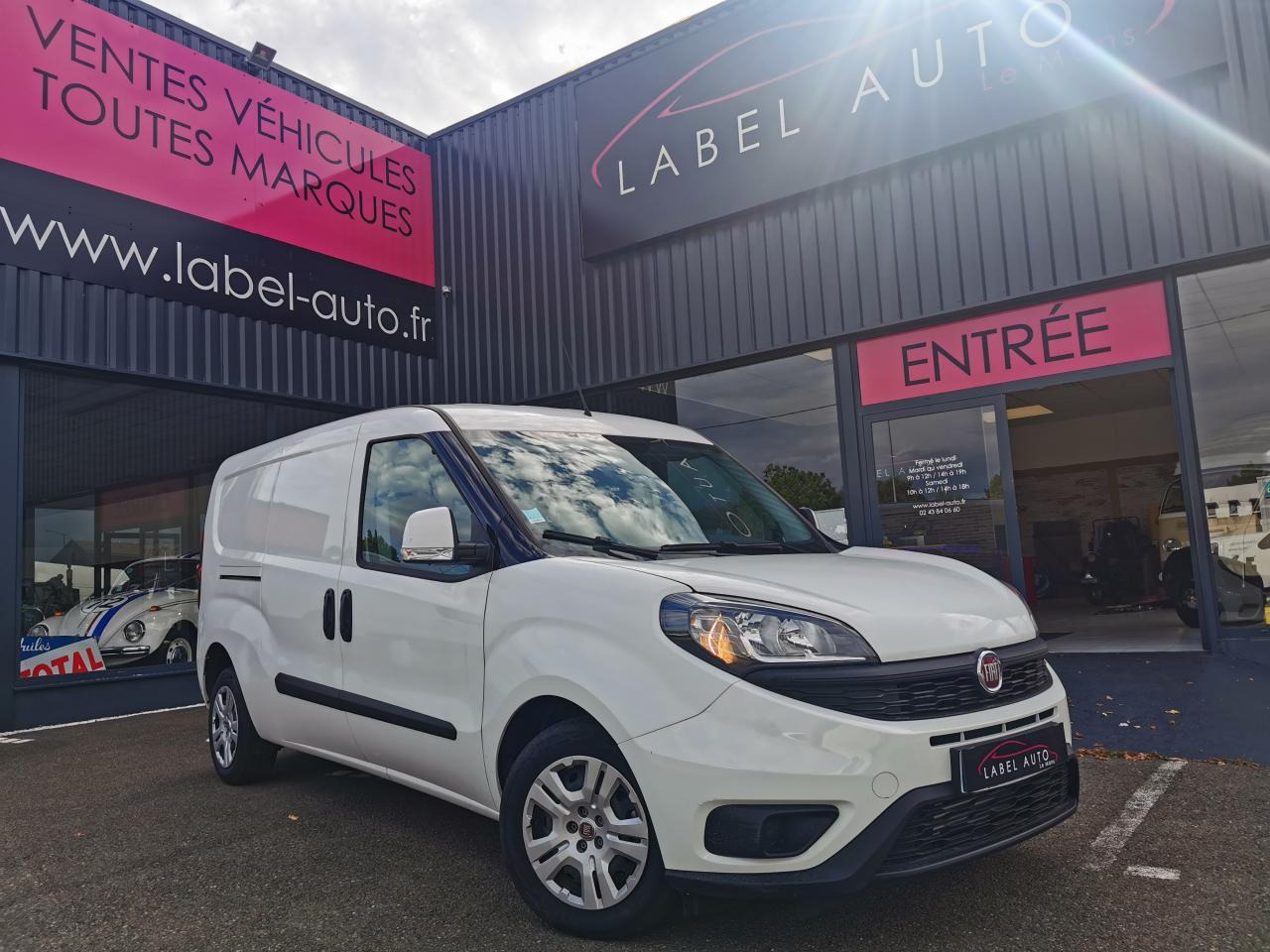 FIAT DOBLO 1.6 MJT 105 CH PRO LOUNGE FRIGORIFIQUE - Fourgon utilitaire: photos 1 FIAT DOBLO 1.6 MJT 105 CH PRO LOUNGE FRIGORIFIQUE - Fourgon utilitaire: photos 1