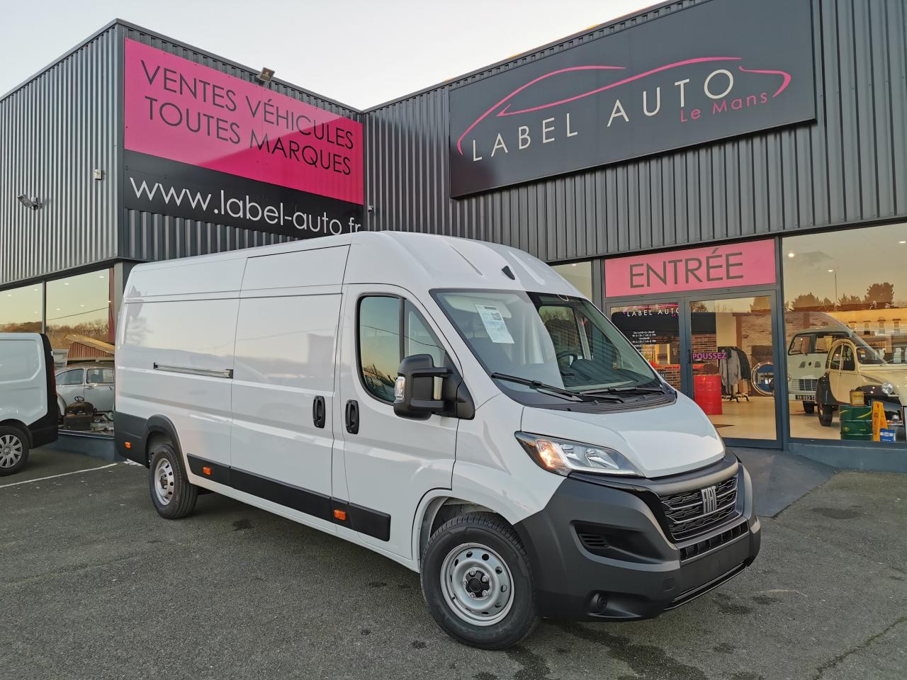 FIAT Ducato Tôlé Maxi 3.5 XL H2 2.2 - 140 S&S  III FOURGON TOLE Fourgon Tôlé - Fourgon utilitaire: photos 1 FIAT Ducato Tôlé Maxi 3.5 XL H2 2.2 - 140 S&S  III FOURGON TOLE Fourgon Tôlé - Fourgon utilitaire: photos 1