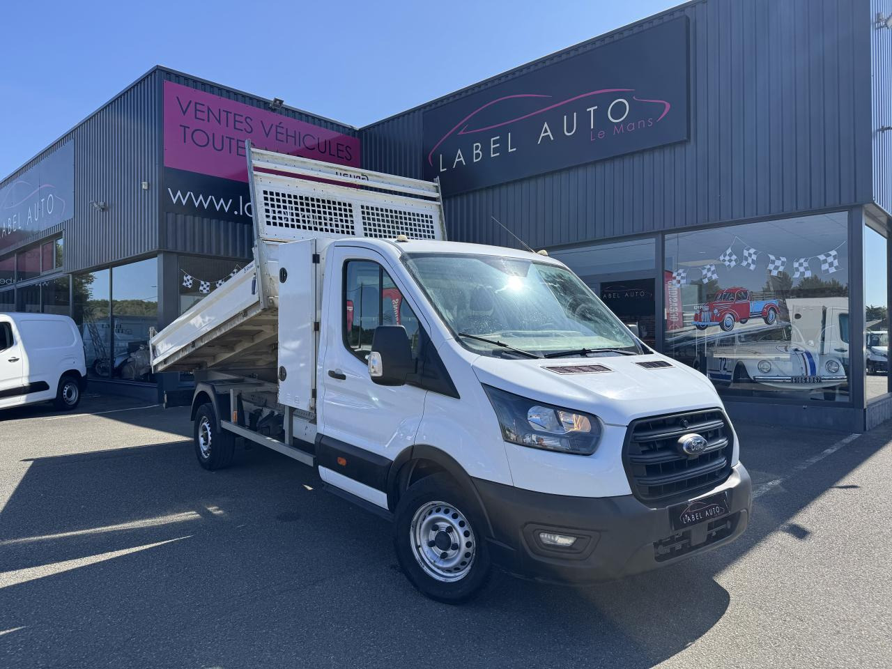 FORD TRANSIT BENNE COFFRE 350 L3 2.0 EcoBlue 170CH - Utilitaire benne: photos 3 FORD TRANSIT BENNE COFFRE 350 L3 2.0 EcoBlue 170CH - Utilitaire benne: photos 3