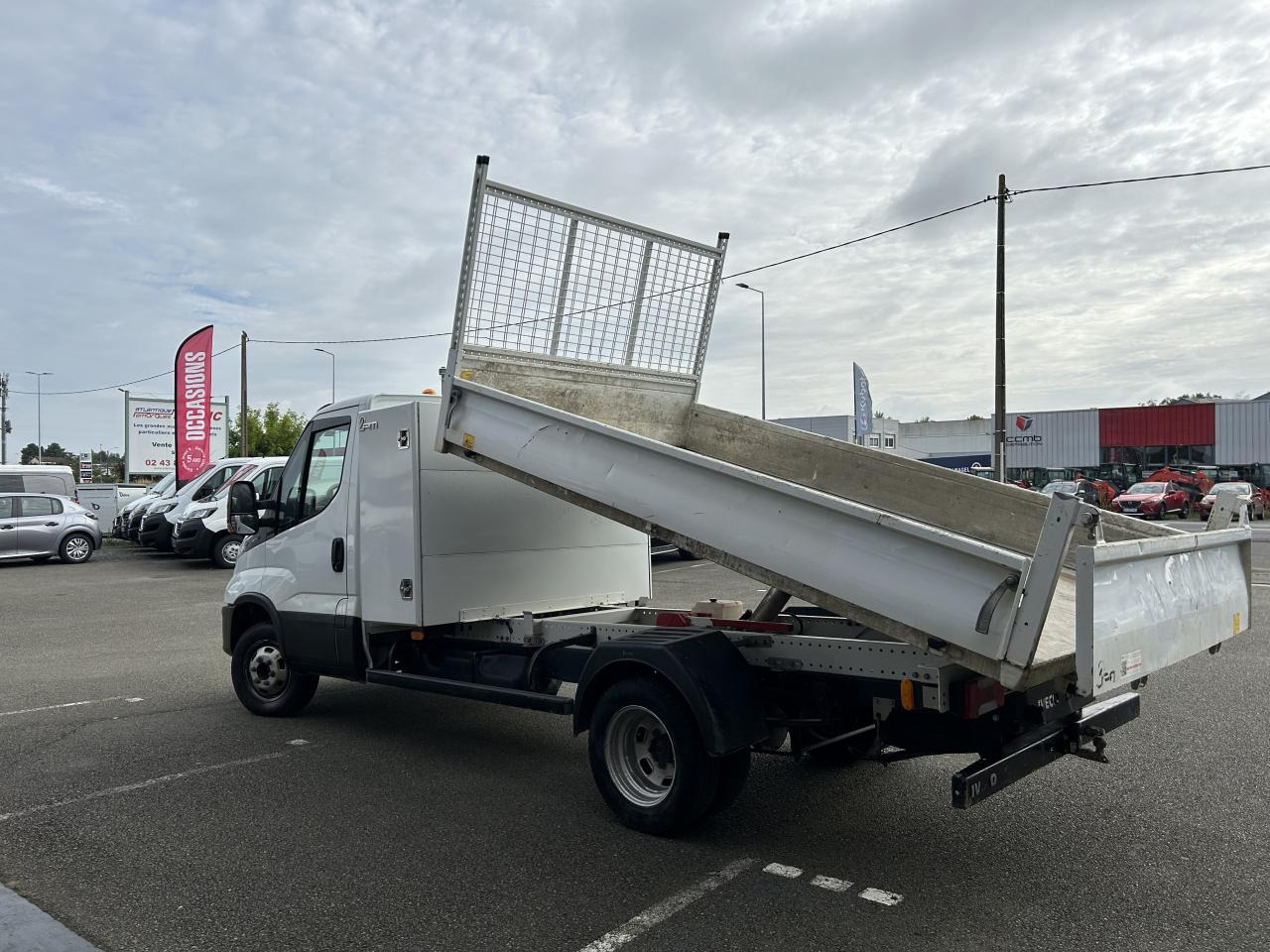 IVECO Daily 35 C 14 S&S (Quad-Leaf)  CHASSIS CABINE 2014 35C/35S Chassis cabine 35 C Epmt.3.75 PHASE 3 en leasing occasion IVECO Daily 35 C 14 S&S (Quad-Leaf)  CHASSIS CABINE 2014 35C/35S Chassis cabine 35 C Epmt.3.75 PHASE 3: photos 7