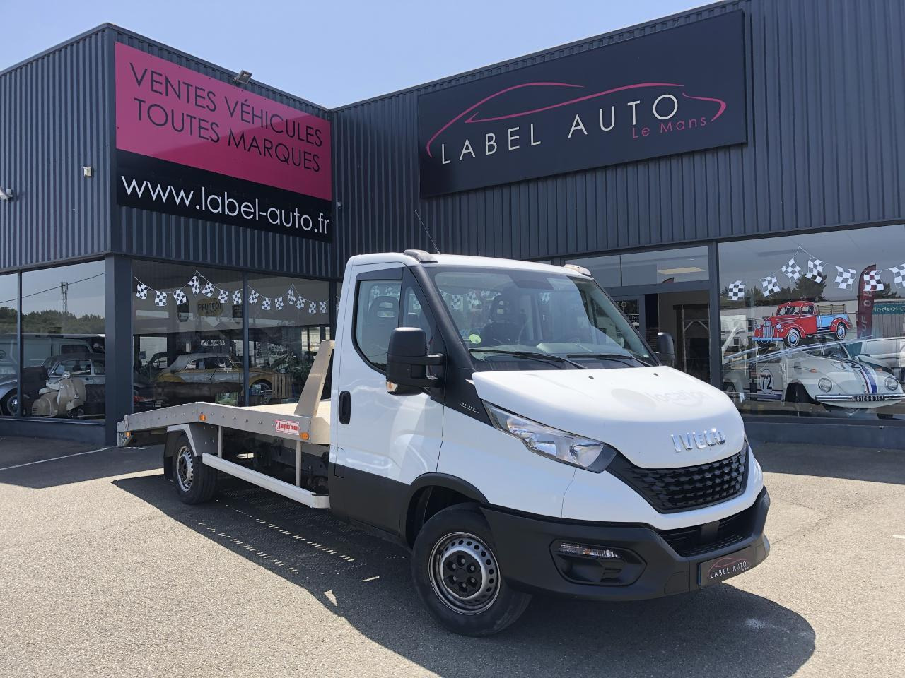Iveco Daily IVECO PORTE VOITURE DEPANNEUSE 35 S 16 3L0 160 CH EMPATTEMENT 4100 PLATEAU FIX'ALU EQUIP'M - Camion porte-voitures: photos 2 Iveco Daily IVECO PORTE VOITURE DEPANNEUSE 35 S 16 3L0 160 CH EMPATTEMENT 4100 PLATEAU FIX'ALU EQUIP'M - Camion porte-voitures: photos 2