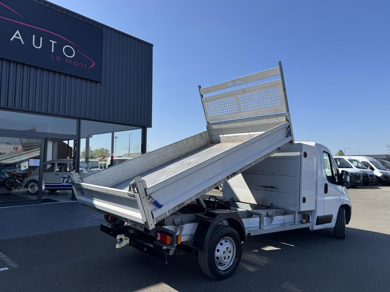 OPEL Movano 3.5t L2.2 BlueHDi Maxi 140CH BENNE COFFRE - Utilitaire benne: photos 4 OPEL Movano 3.5t L2.2 BlueHDi Maxi 140CH BENNE COFFRE - Utilitaire benne: photos 4