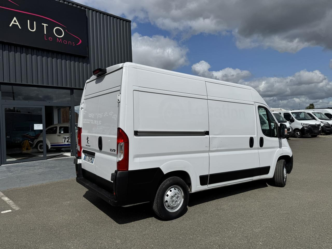 Peugeot Boxer 333 L2H2 2.2 BLUEHDI S&S 140CH ASPHALT - Fourgon utilitaire: photos 5 Peugeot Boxer 333 L2H2 2.2 BLUEHDI S&S 140CH ASPHALT - Fourgon utilitaire: photos 5