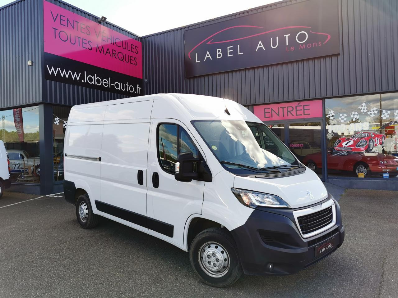 Peugeot Boxer Asphalt 333 L2H2 2.2 BlueHDi S&S - 120 III FOURGON TOLE Fourgon Tolé 333 L2H2 PHAS - Fourgon utilitaire: photos 1 Peugeot Boxer Asphalt 333 L2H2 2.2 BlueHDi S&S - 120 III FOURGON TOLE Fourgon Tolé 333 L2H2 PHAS - Fourgon utilitaire: photos 1