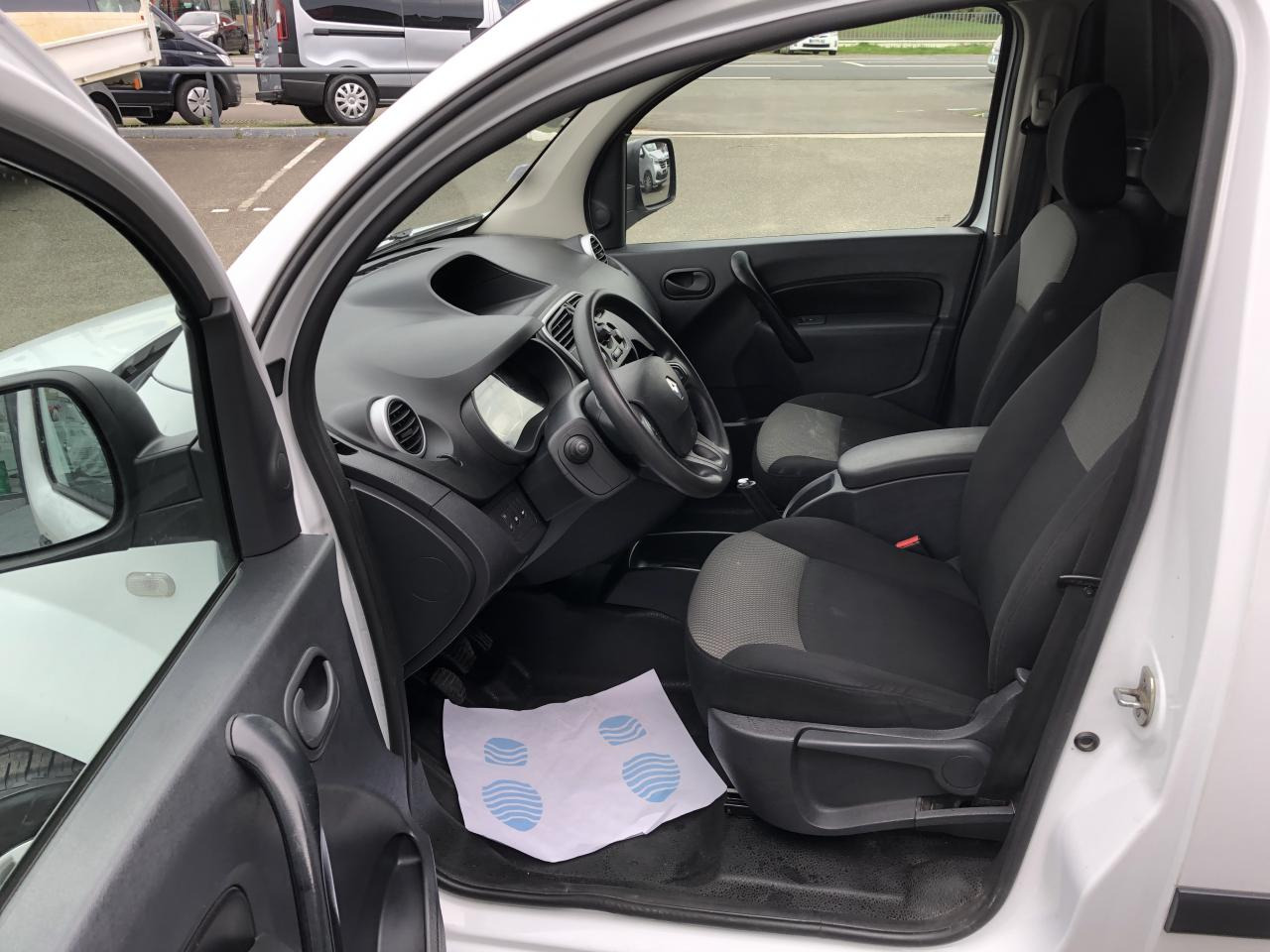 RENAULT KANGOO 1.5 DCI 80CH CONFORT - Fourgon utilitaire: photos 5 RENAULT KANGOO 1.5 DCI 80CH CONFORT - Fourgon utilitaire: photos 5