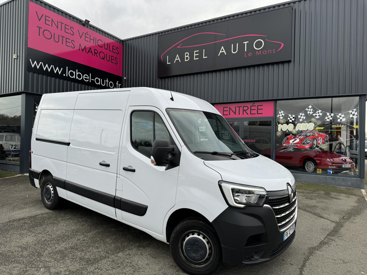 RENAULT MASTER 3T3 L2H2 2.3 DCI 135CH GRAND CONFORT - Fourgon utilitaire: photos 1 RENAULT MASTER 3T3 L2H2 2.3 DCI 135CH GRAND CONFORT - Fourgon utilitaire: photos 1