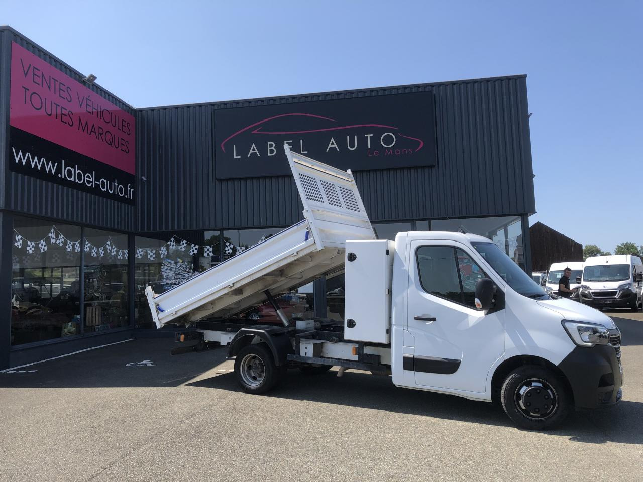 RENAULT MASTER 3T5 BENNE COFFRE RJ 2.3DCI130CH PROPULSION - Utilitaire benne: photos 1 RENAULT MASTER 3T5 BENNE COFFRE RJ 2.3DCI130CH PROPULSION - Utilitaire benne: photos 1