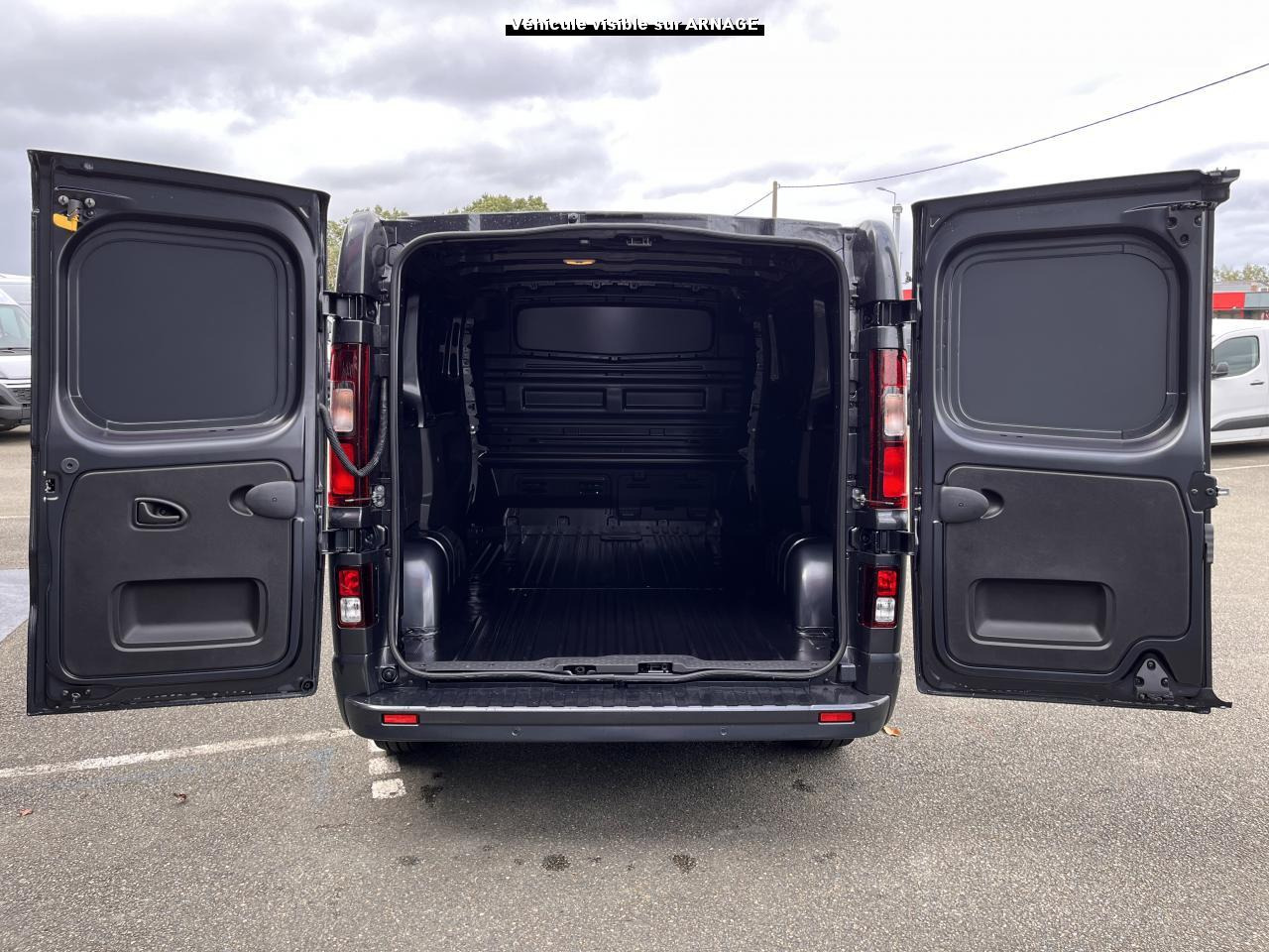 RENAULT Trafic L1H1 2800 Kg 2.0 Blue dCi - 150 - BVA 2025 III FOURGON Fourgon Advance L1H1 PHASE 3 - Fourgon utilitaire: photos 3 RENAULT Trafic L1H1 2800 Kg 2.0 Blue dCi - 150 - BVA 2025 III FOURGON Fourgon Advance L1H1 PHASE 3 - Fourgon utilitaire: photos 3