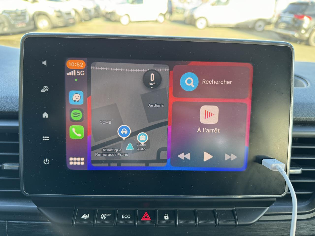 RENAULT Trafic L2 2.0 Energy dCi - 150 - S&S III COMBI Combi Zen L2H1 PHASE 3 en leasing occasion RENAULT Trafic L2 2.0 Energy dCi - 150 - S&S III COMBI Combi Zen L2H1 PHASE 3: photos 9 RENAULT Trafic L2 2.0 Energy dCi - 150 - S&S III COMBI Combi Zen L2H1 PHASE 3 en leasing occasion RENAULT Trafic L2 2.0 Energy dCi - 150 - S&S III COMBI Combi Zen L2H1 PHASE 3: photos 9