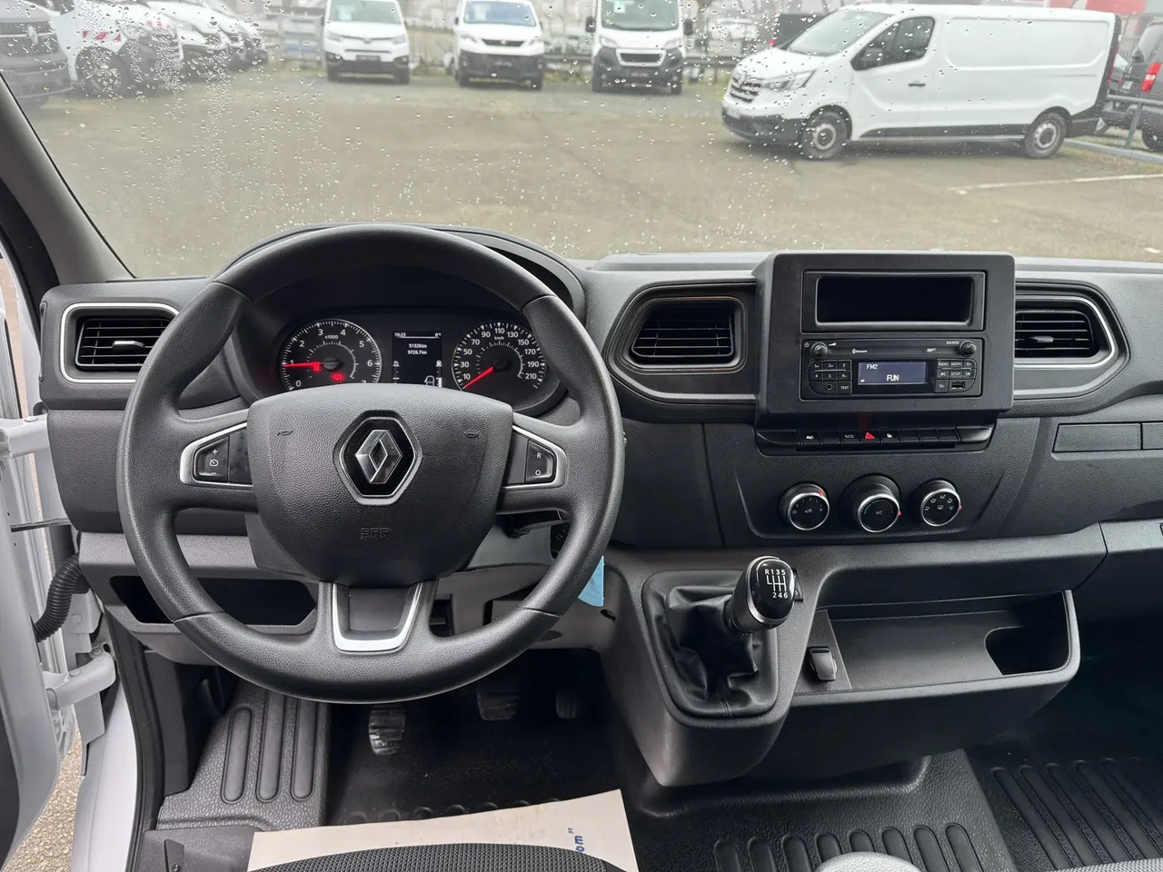 Renault MASTER III GRD VOL R3500RJ L4 2.3 DCI 145CH ENERGY 20M3 CONFORT EUROVI - Voiture: photos 4 Renault MASTER III GRD VOL R3500RJ L4 2.3 DCI 145CH ENERGY 20M3 CONFORT EUROVI - Voiture: photos 4