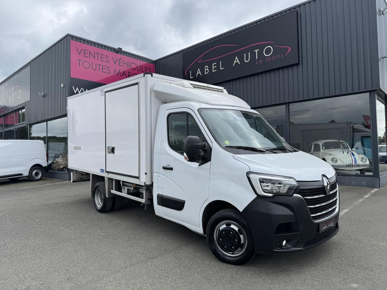 Renault Master FRIGORIFIQUE RJ3500 L3 2.3 BLUE DCI 165CH CAISSE 12M3 - Utilitaire frigorifique: photos 2 Renault Master FRIGORIFIQUE RJ3500 L3 2.3 BLUE DCI 165CH CAISSE 12M3 - Utilitaire frigorifique: photos 2