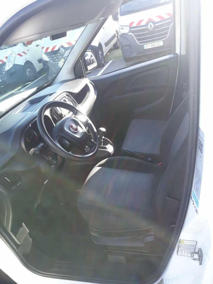 Fiat Doblo 105cv Frigo - Utilitaire frigorifique: photos 2 Fiat Doblo 105cv Frigo - Utilitaire frigorifique: photos 2
